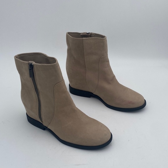 Kenneth Cole Beige Ankle Booties Wedge women 8.5M casual fall suede retro Y2K - Picture 13 of 13